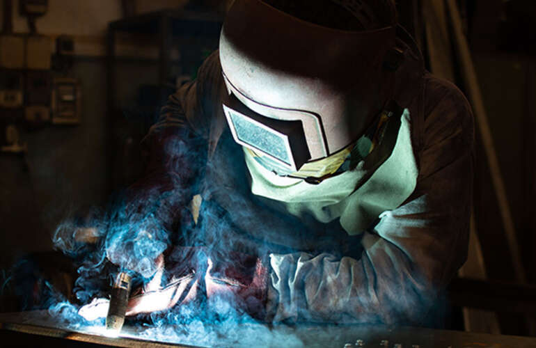 Cerchi una carpenteria a Savigliano?