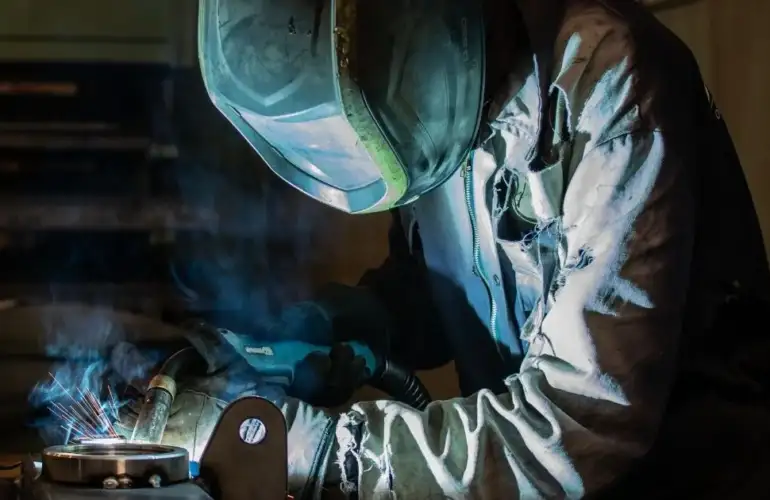 Lavorazioni carpenteria pesante: strutture certificate EN 1090 per applicazioni industriali