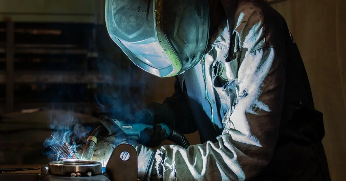 Lavorazioni carpenteria pesante: strutture certificate EN 1090 per applicazioni industriali