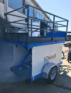 Rimorchio agricolo con pianale sollevabile oleodinamico